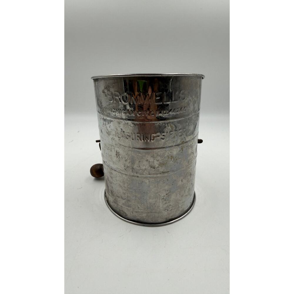 Vintage Bromwell's 3 Cup Measuring Hand Crank Flour Sifter